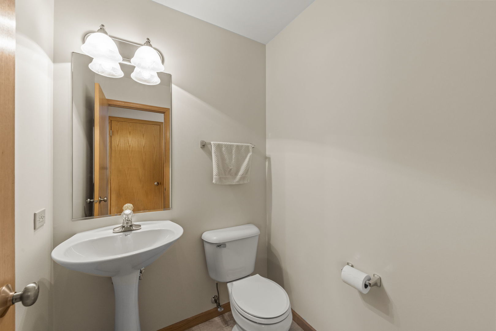 2815 Grass Lake Drive