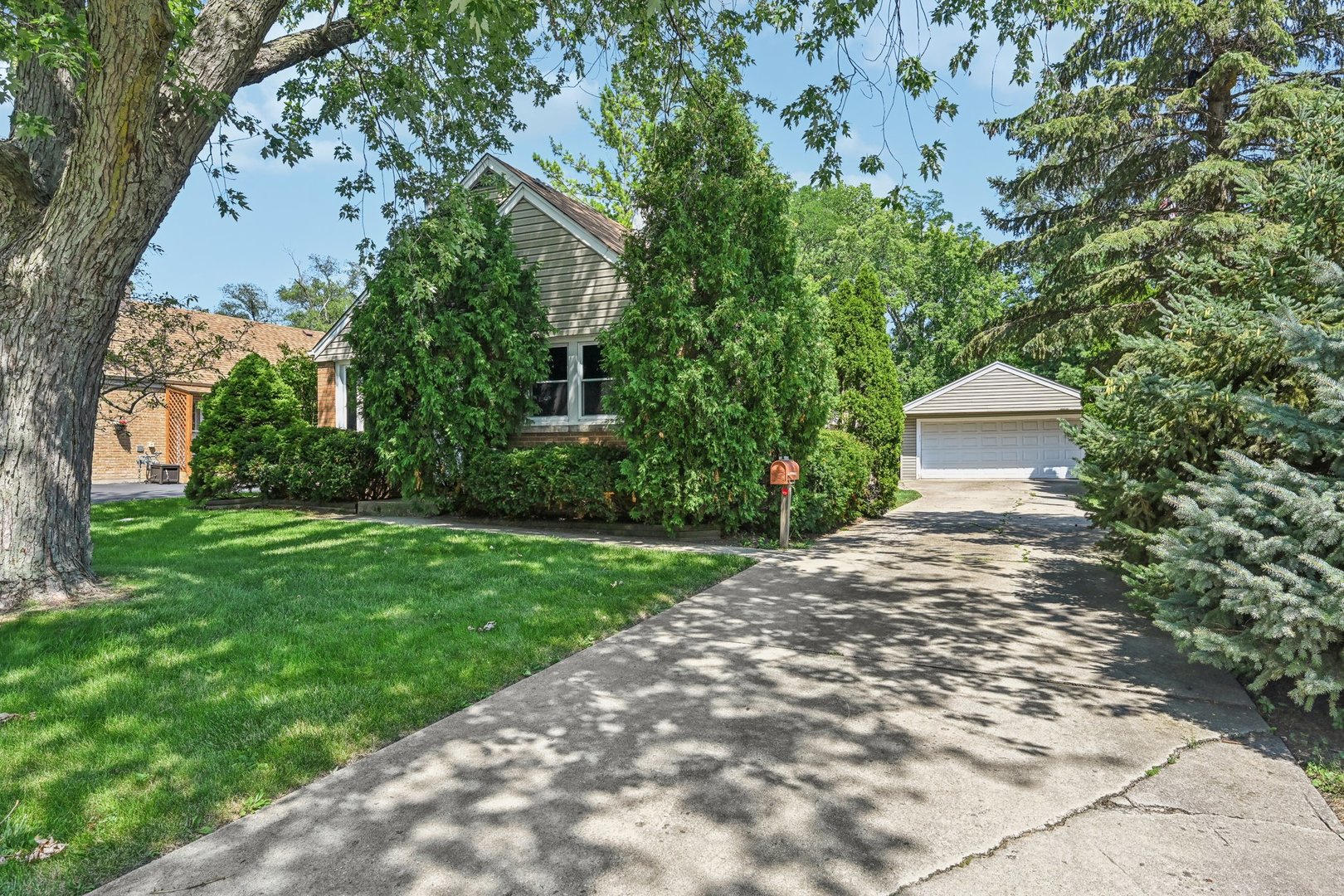 429 S Adeline Avenue