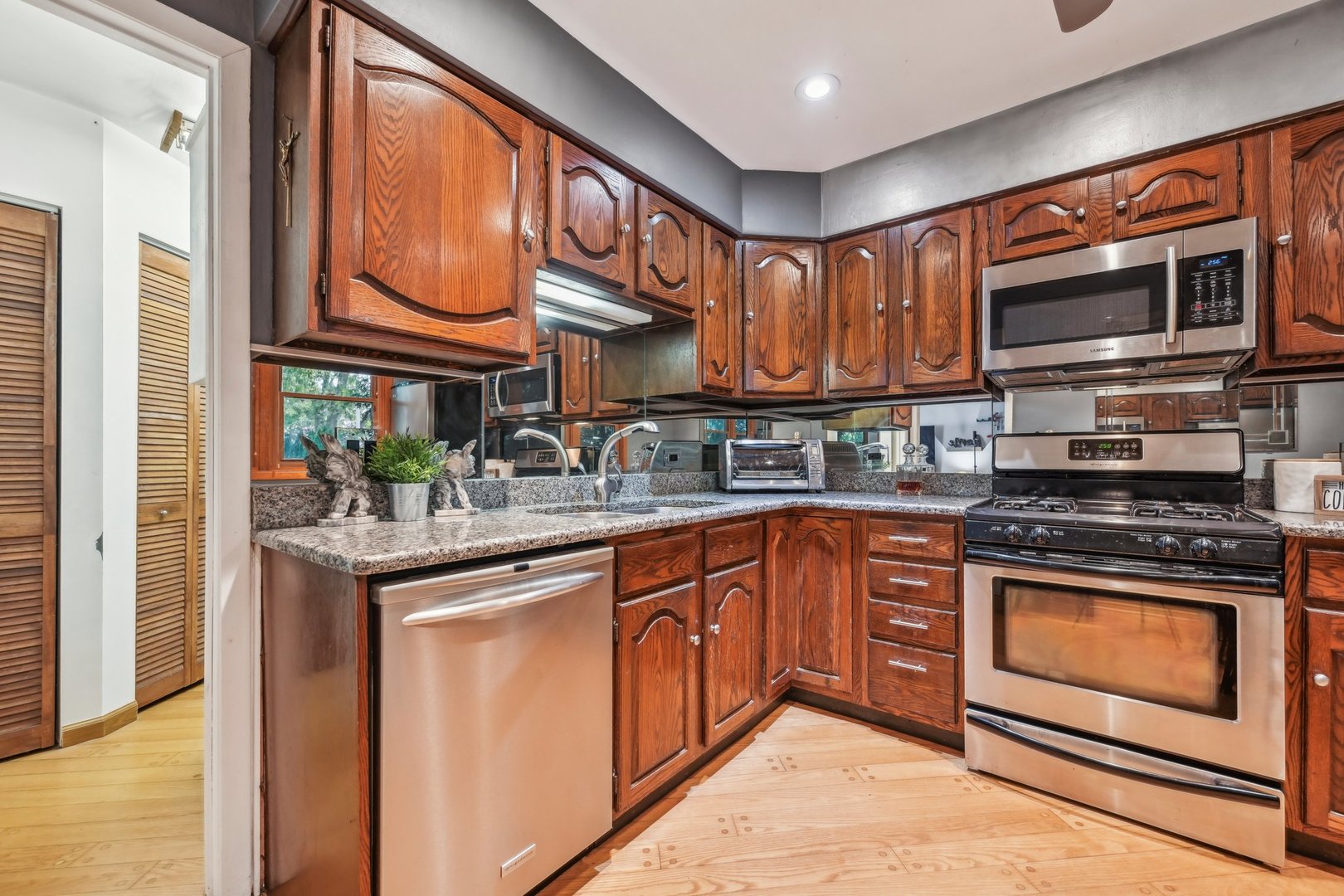 429 S Adeline Avenue