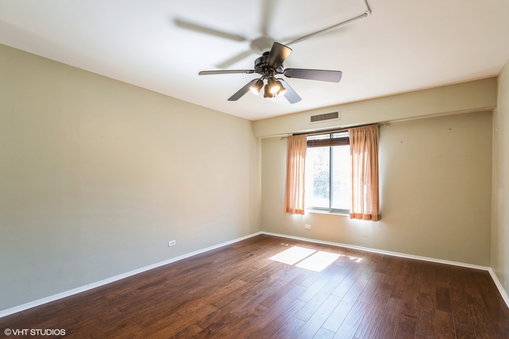 1605 E CENTRAL Road Unit: 114B