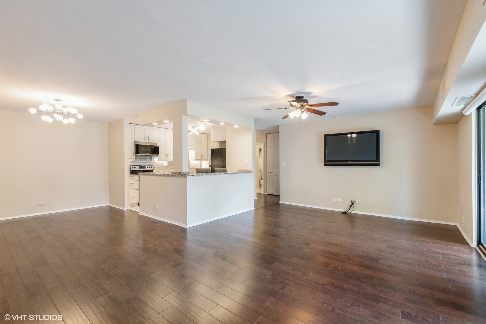 1605 E CENTRAL Road Unit: 114B