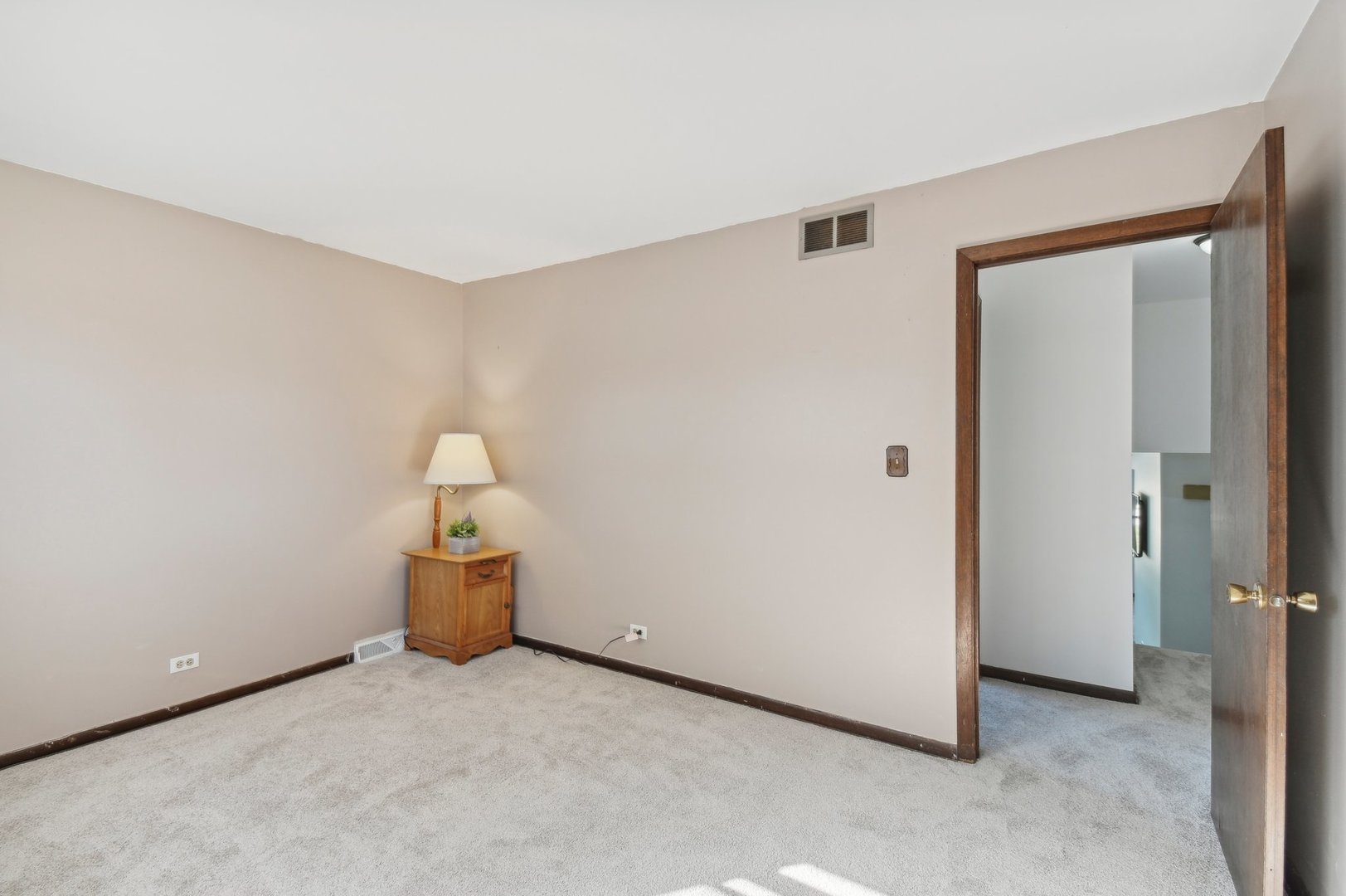 3913 N Washington Street