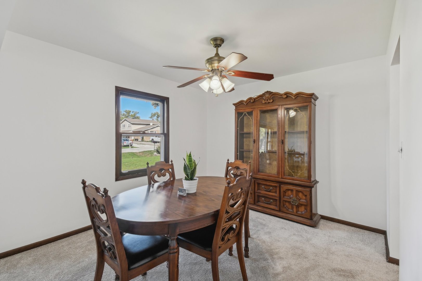 3913 N Washington Street