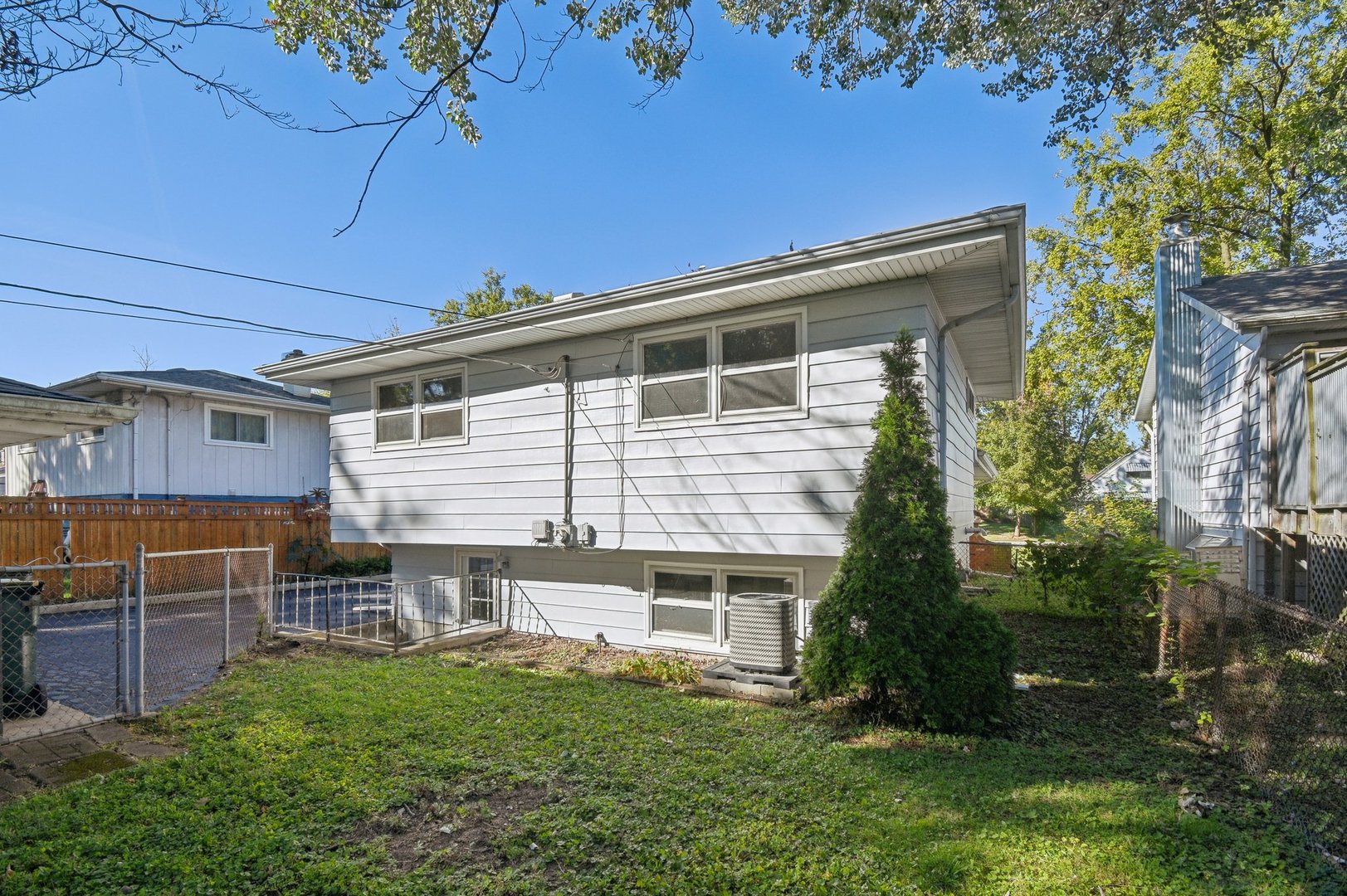 3913 N Washington Street