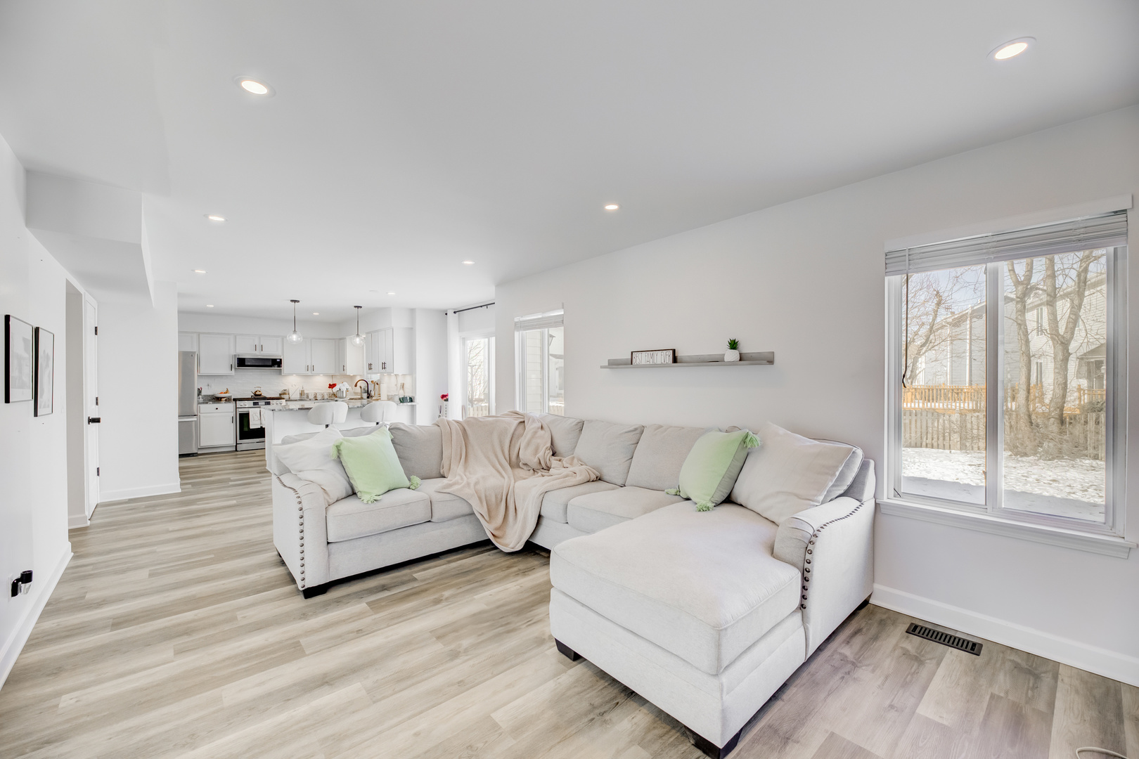 14210 S Lakeridge Drive