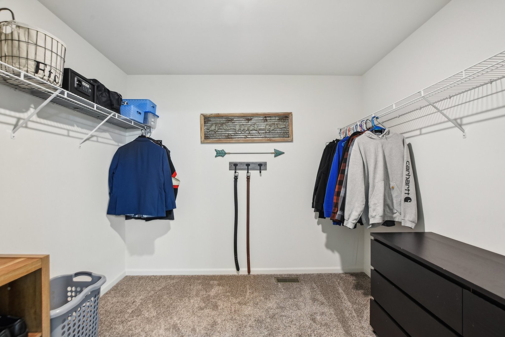 2528 Anna Maria Lane