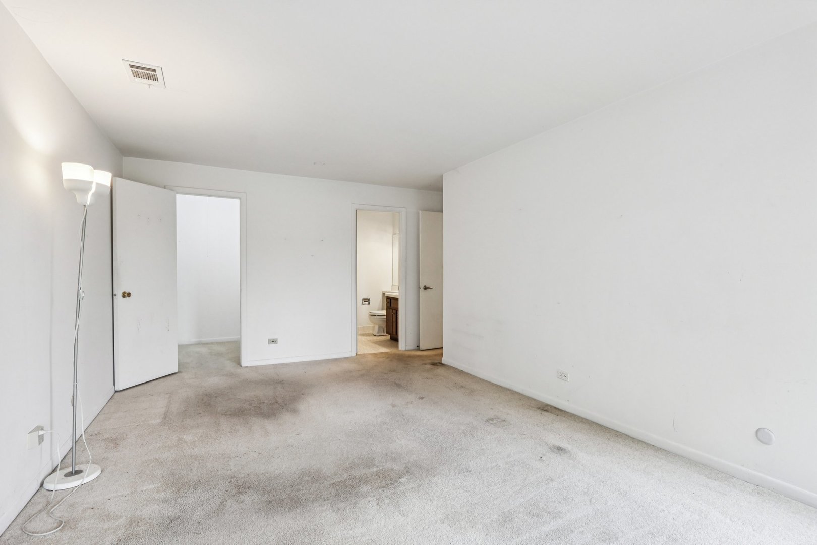 1495 S County Farm Road Unit: 2-4