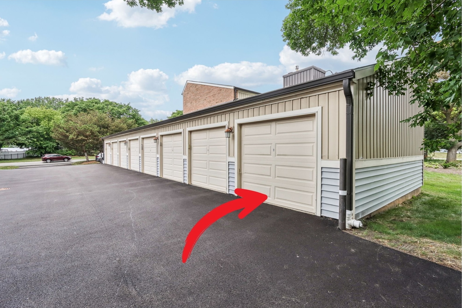 1495 S County Farm Road Unit: 2-4