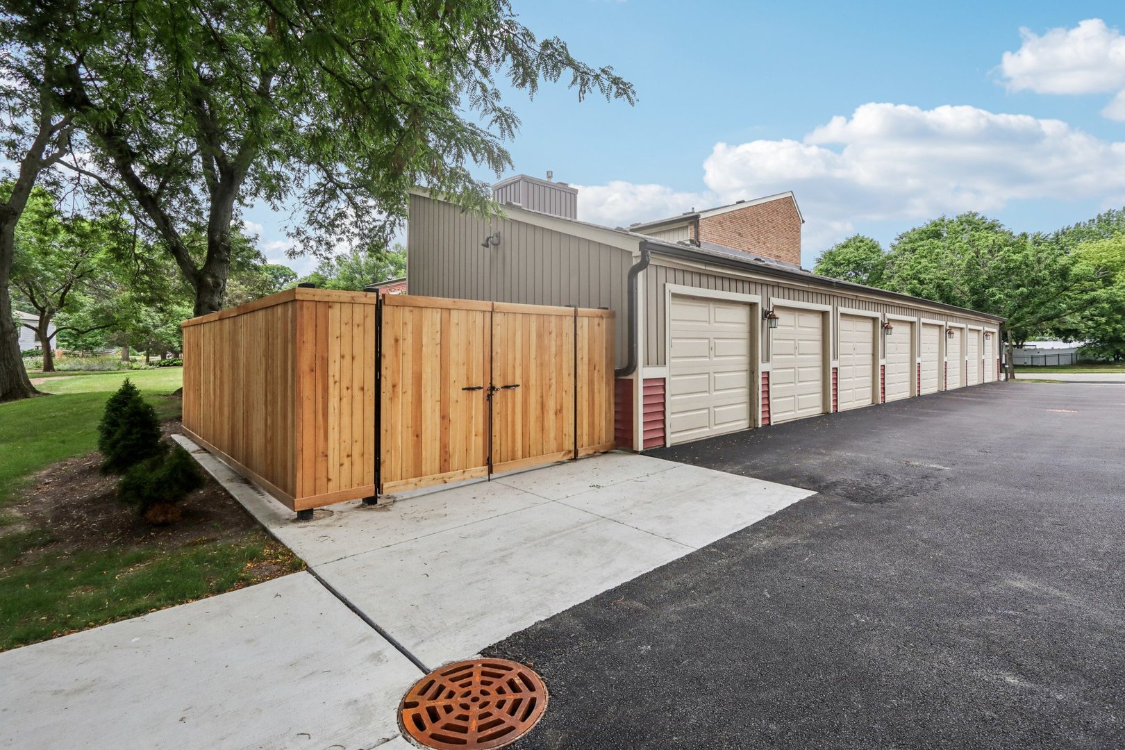 1495 S County Farm Road Unit: 2-4