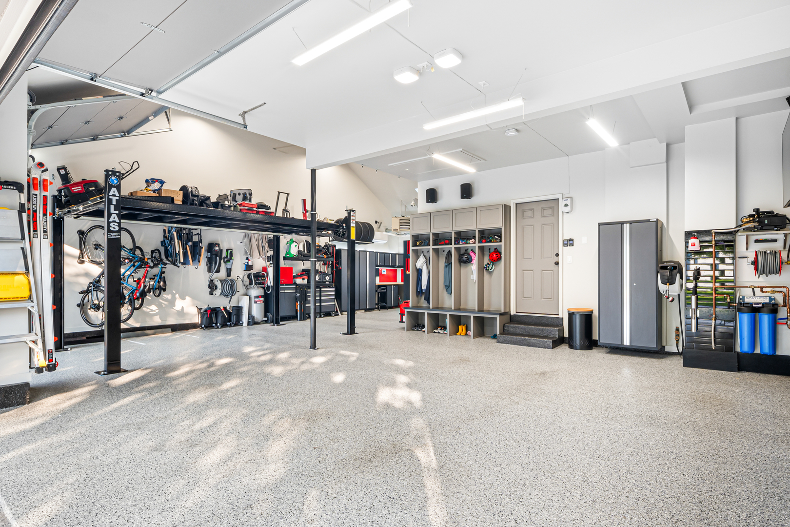 822 Pottawatomie Trail