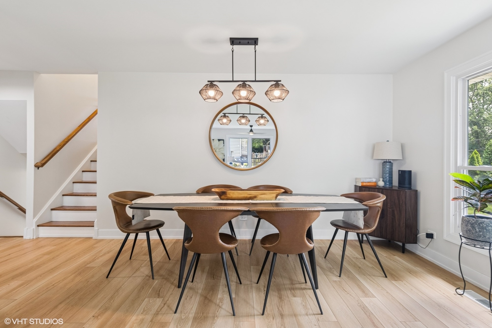 21W705 Glen Valley Drive