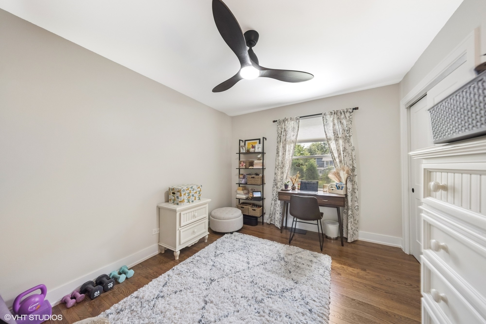 21W705 Glen Valley Drive