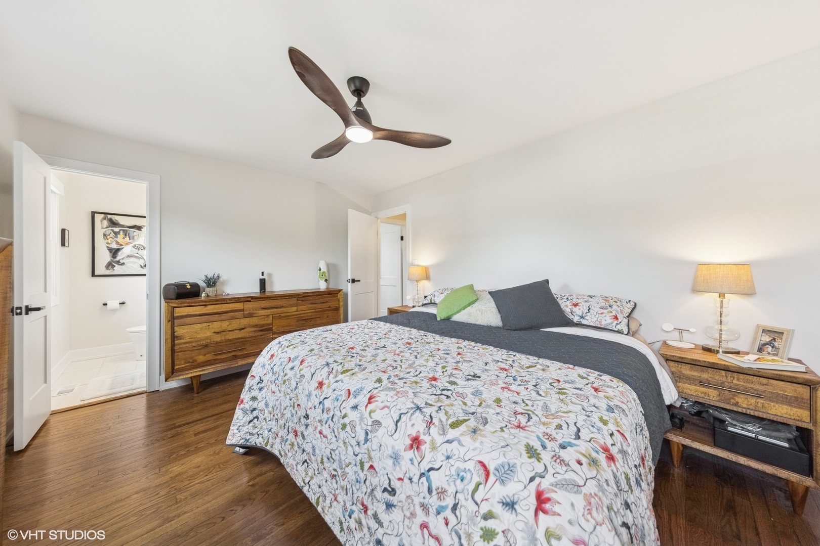 21W705 Glen Valley Drive