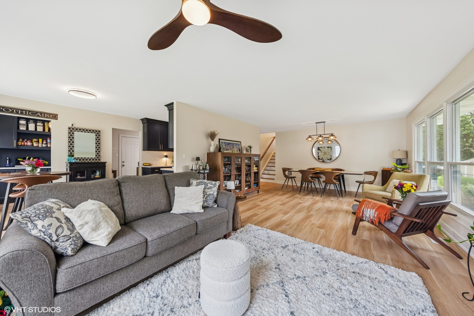 21W705 Glen Valley Drive