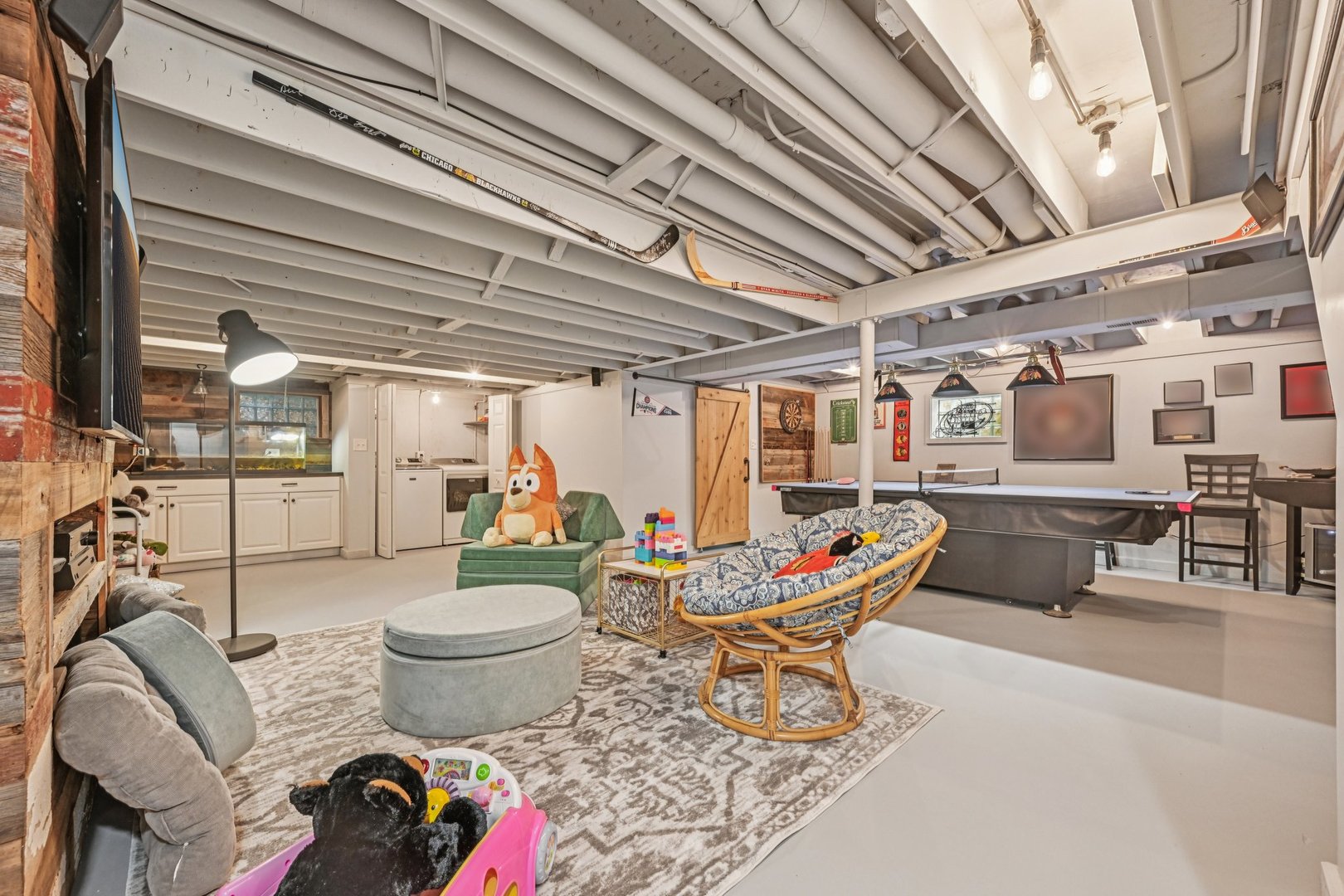 1143 S Edgewood Avenue