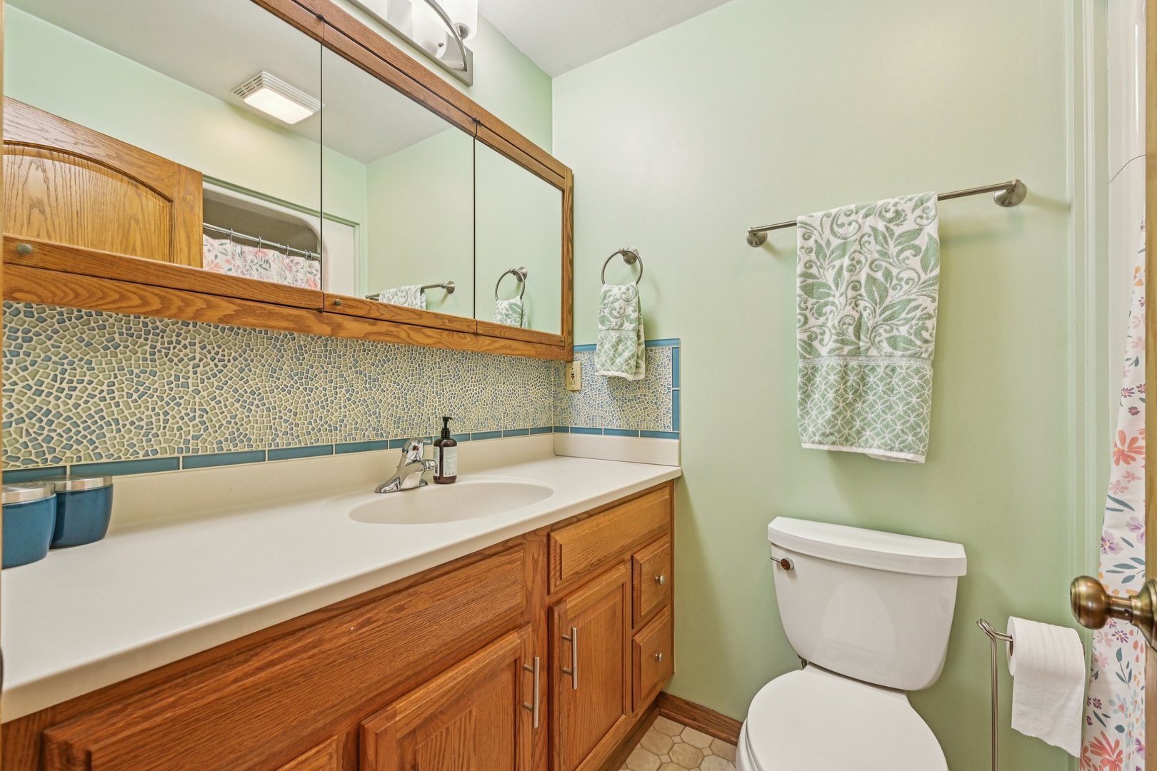 1143 S Edgewood Avenue