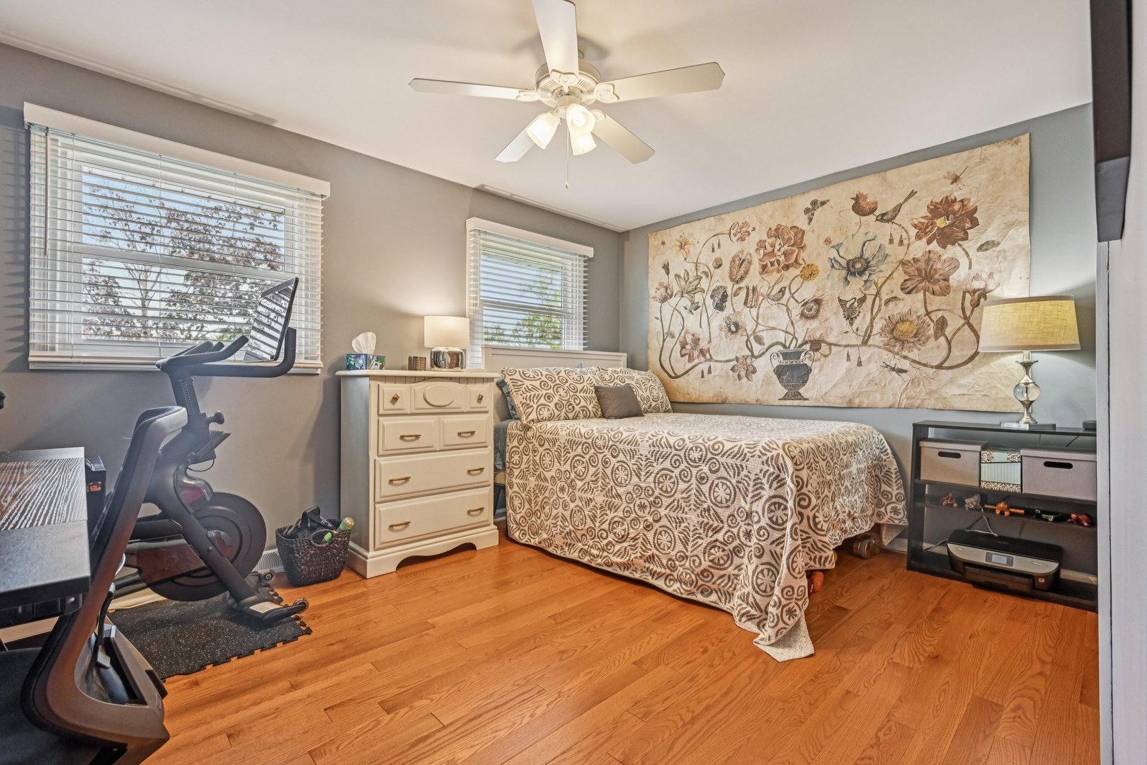 1143 S Edgewood Avenue