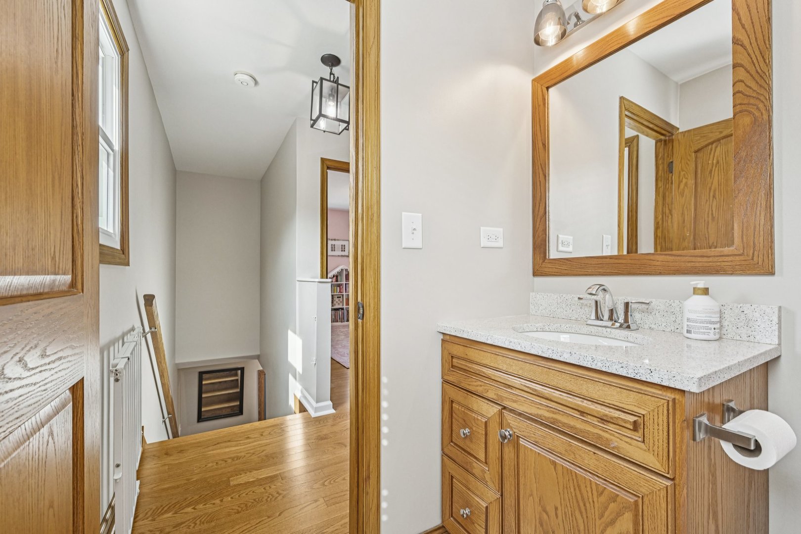 1143 S Edgewood Avenue