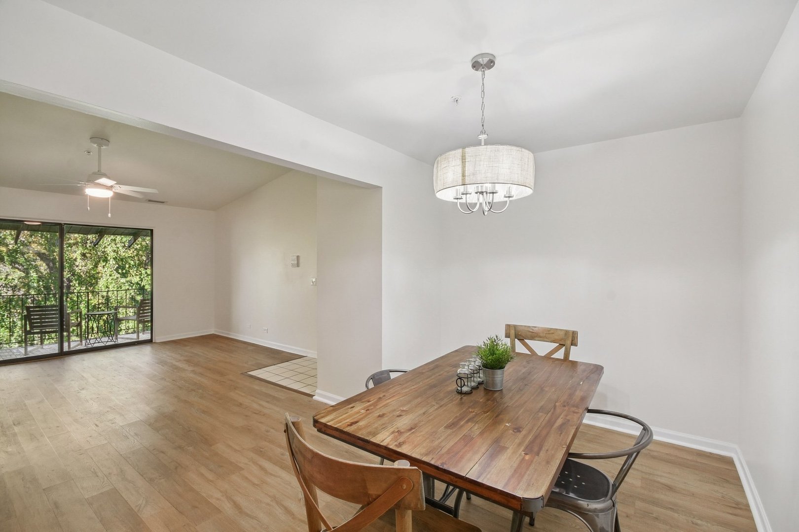 21W581 North Avenue Unit: 35