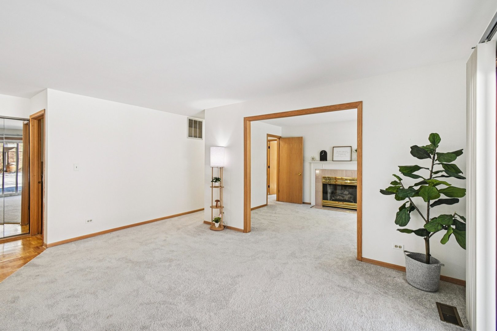 0N018 Windermere Road Unit: 301