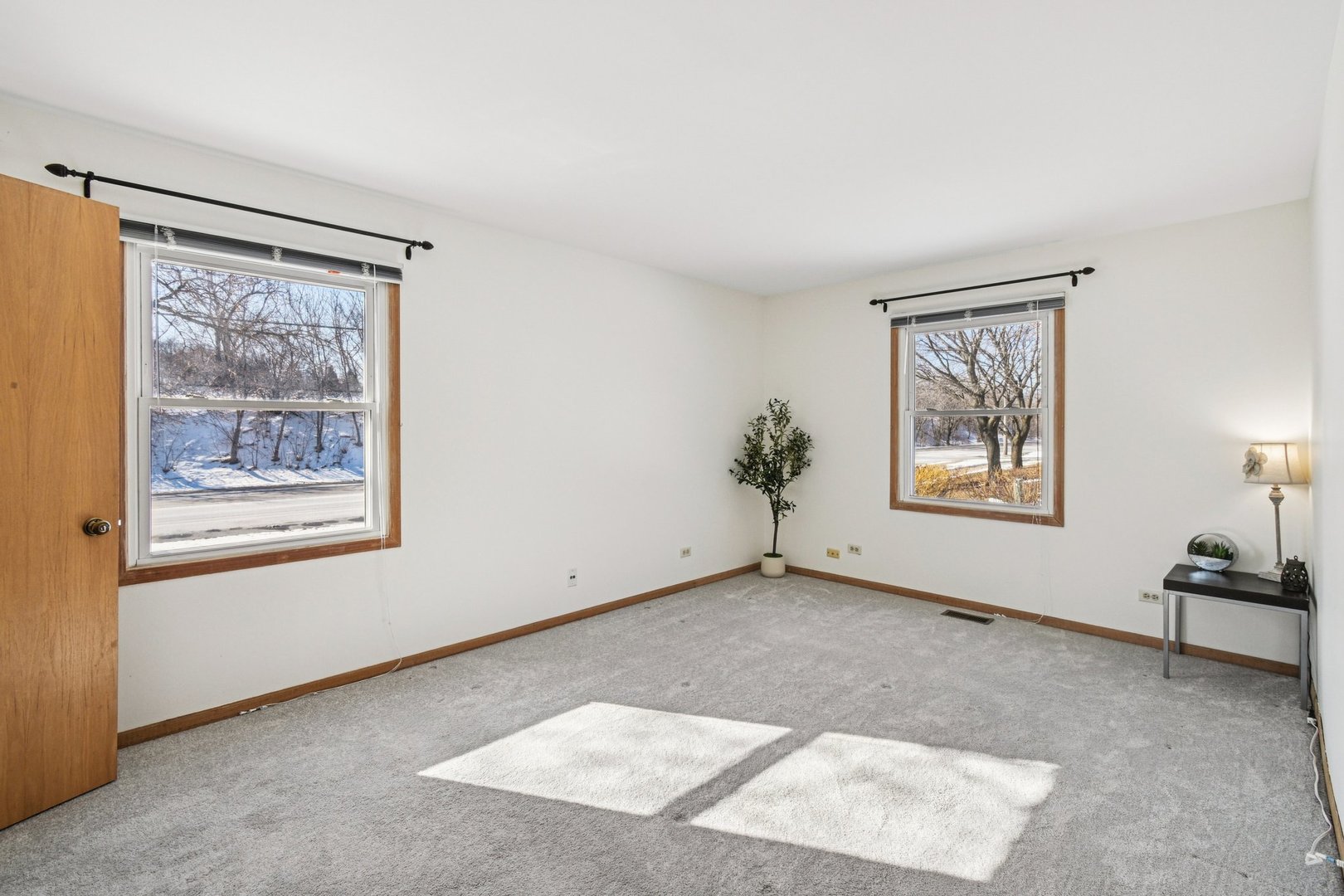 0N018 Windermere Road Unit: 301