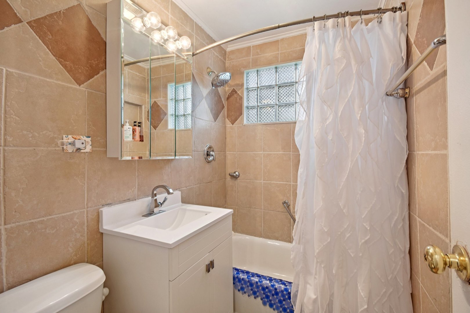 354 Marquette Street