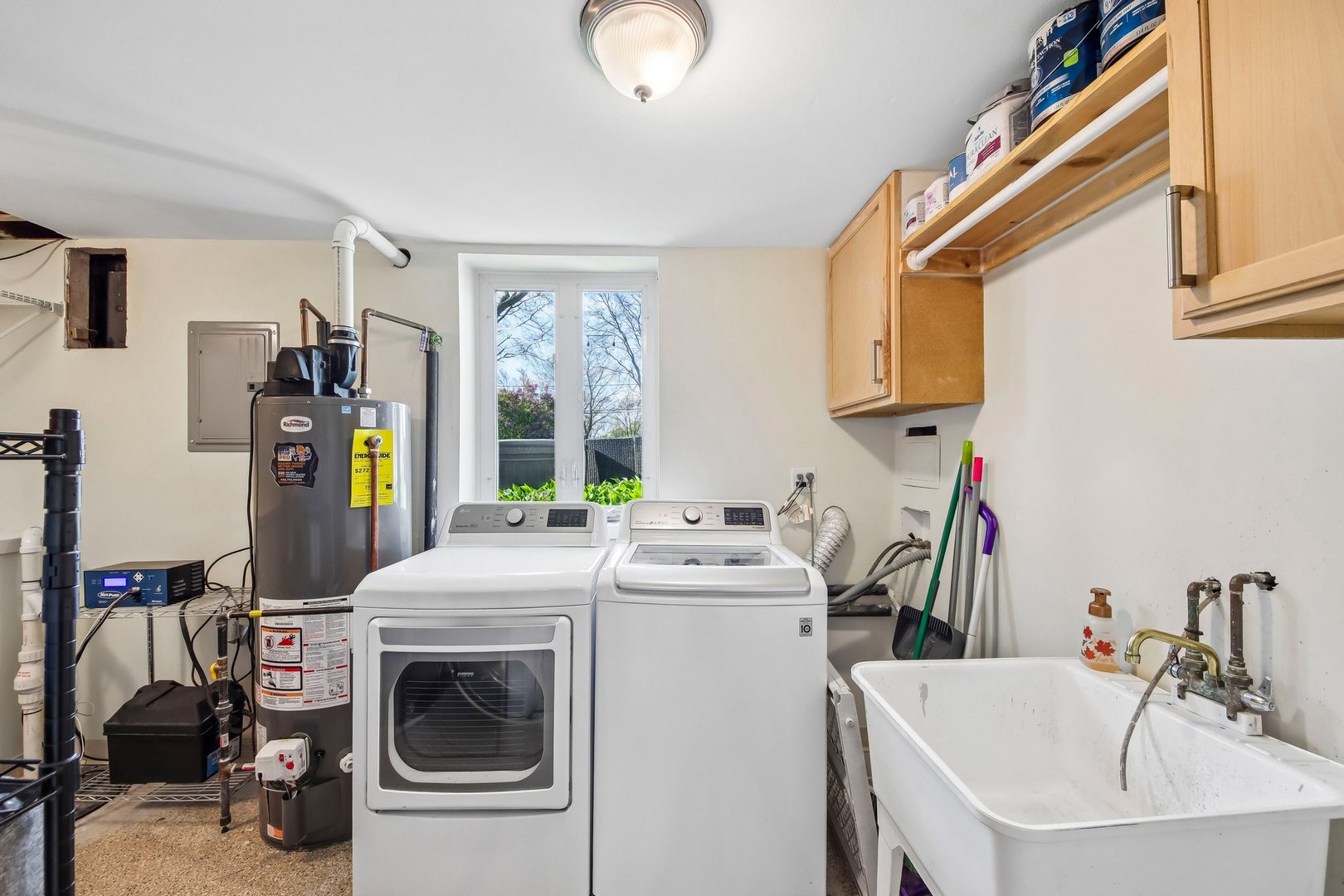 51 W Crystal Avenue