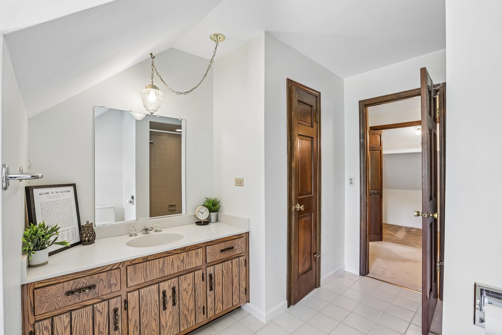 500 W Saint Charles Road