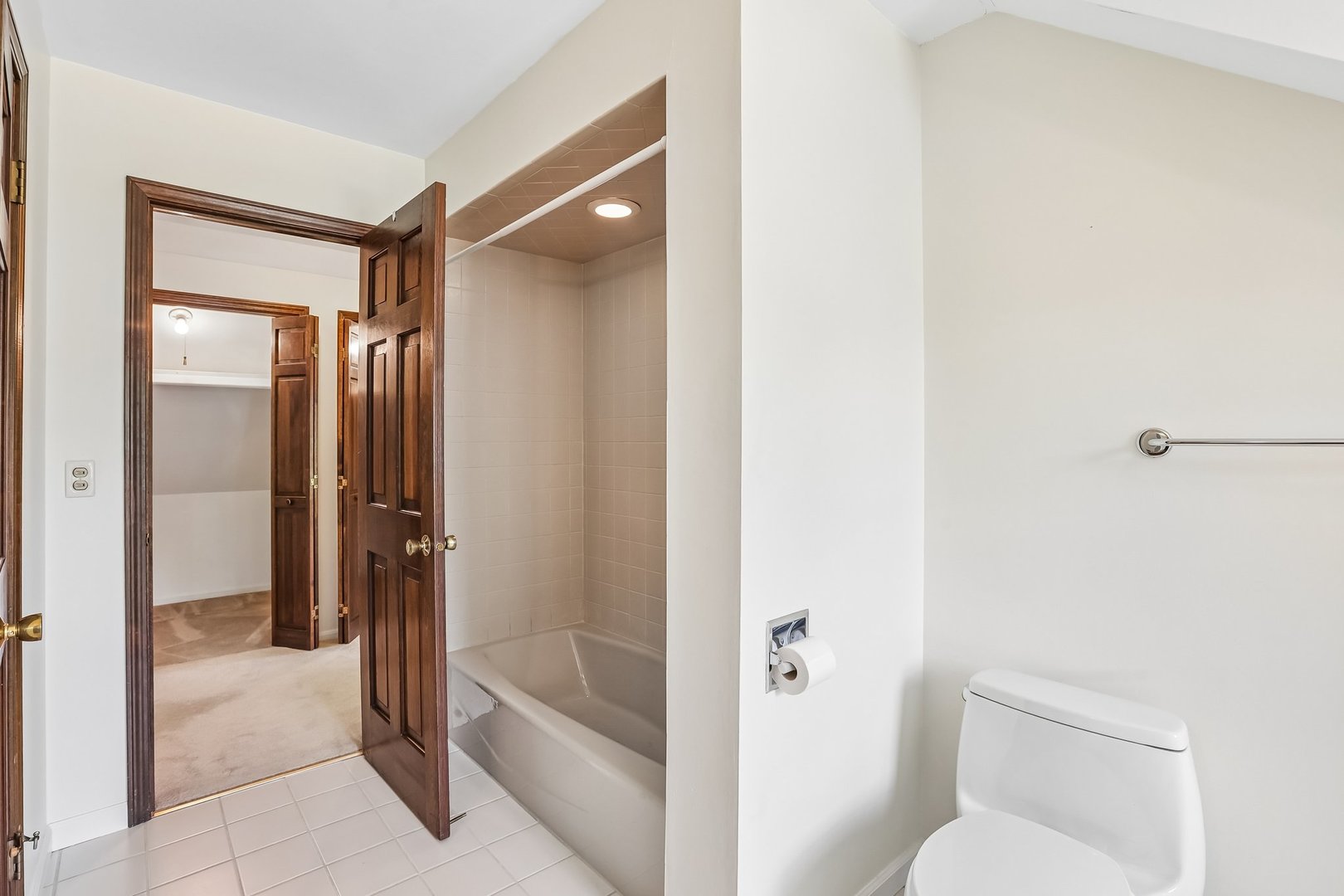 500 W Saint Charles Road