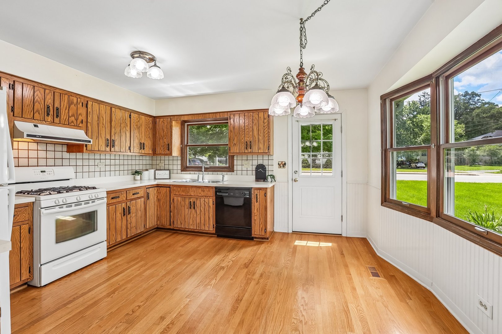 500 W Saint Charles Road