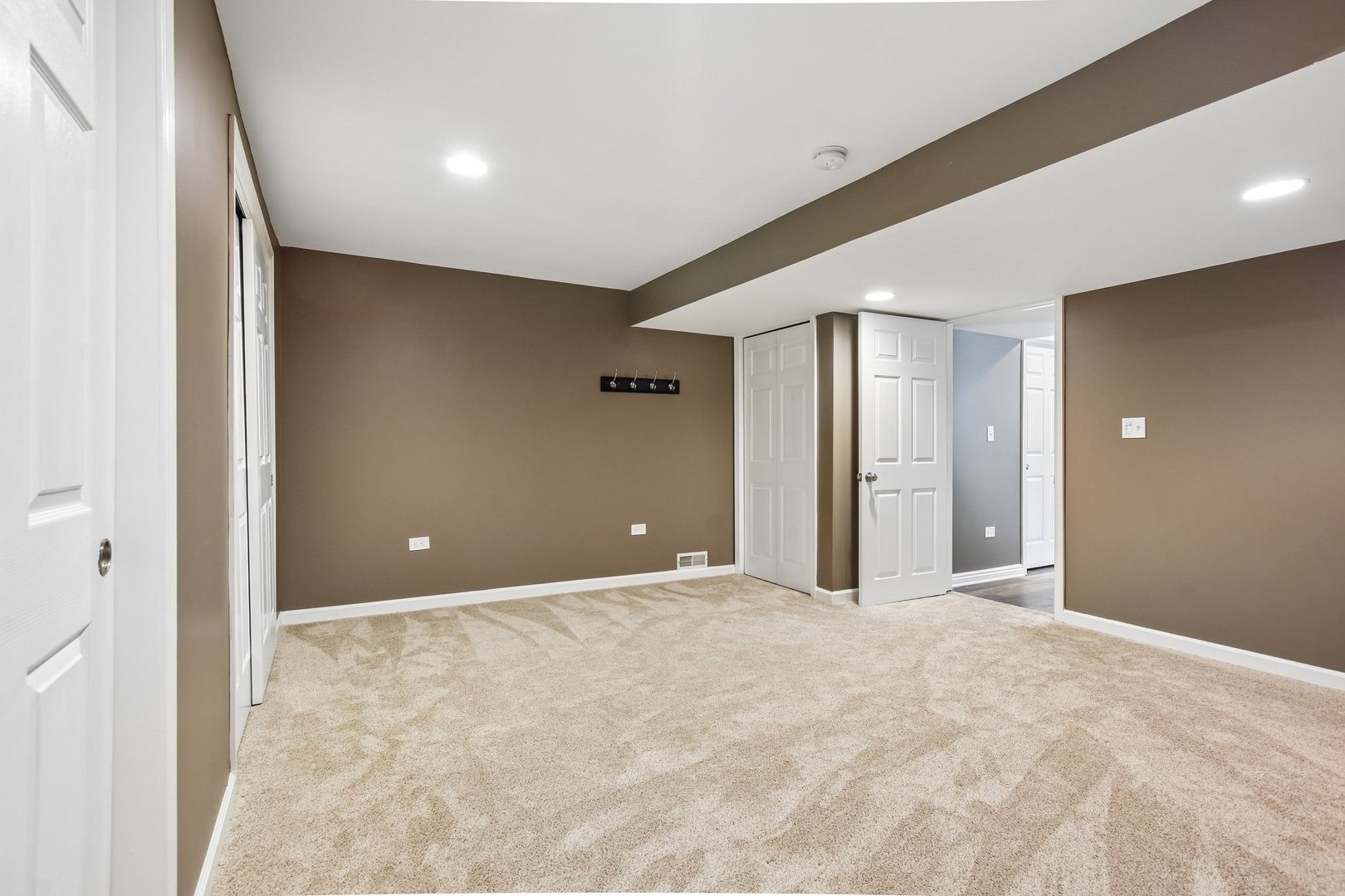 26W600 Churchill Road
