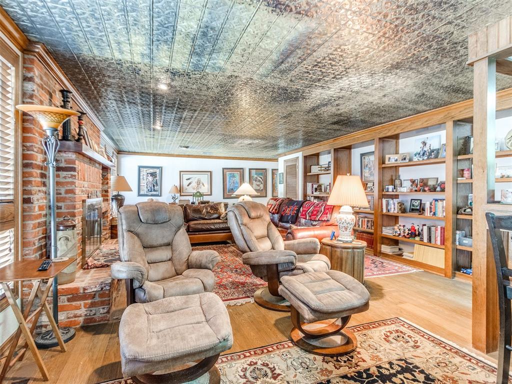 9 Country Club Road