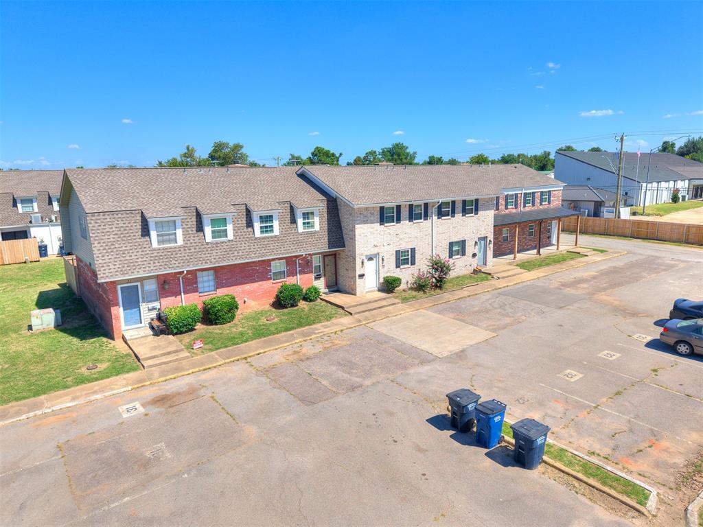 3901 N Kickapoo Avenue Unit: 33