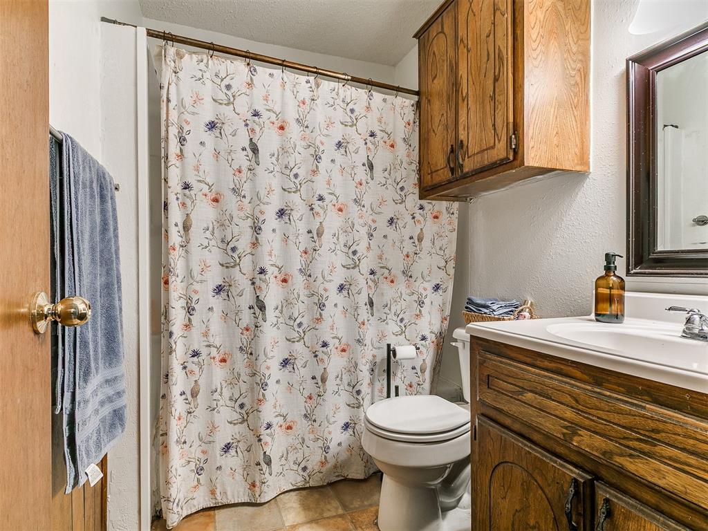 3901 N Kickapoo Avenue Unit: 33