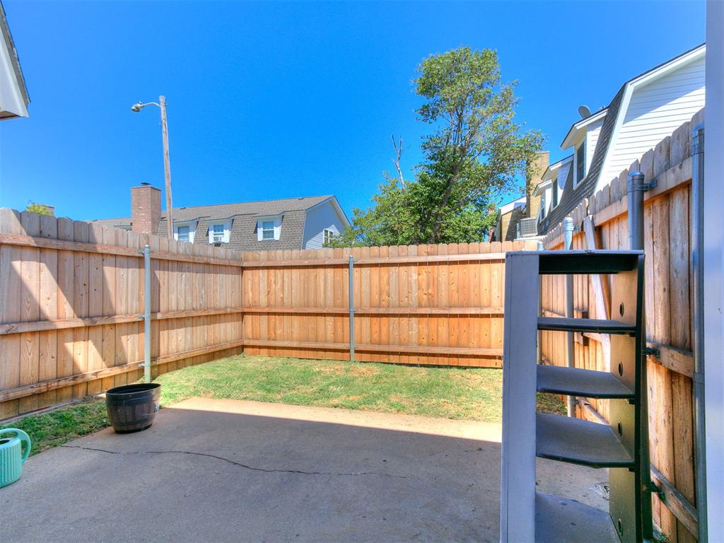 3901 N Kickapoo Avenue Unit: 33