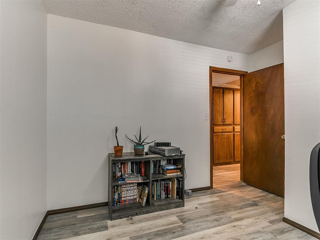 3901 N Kickapoo Avenue Unit: 33