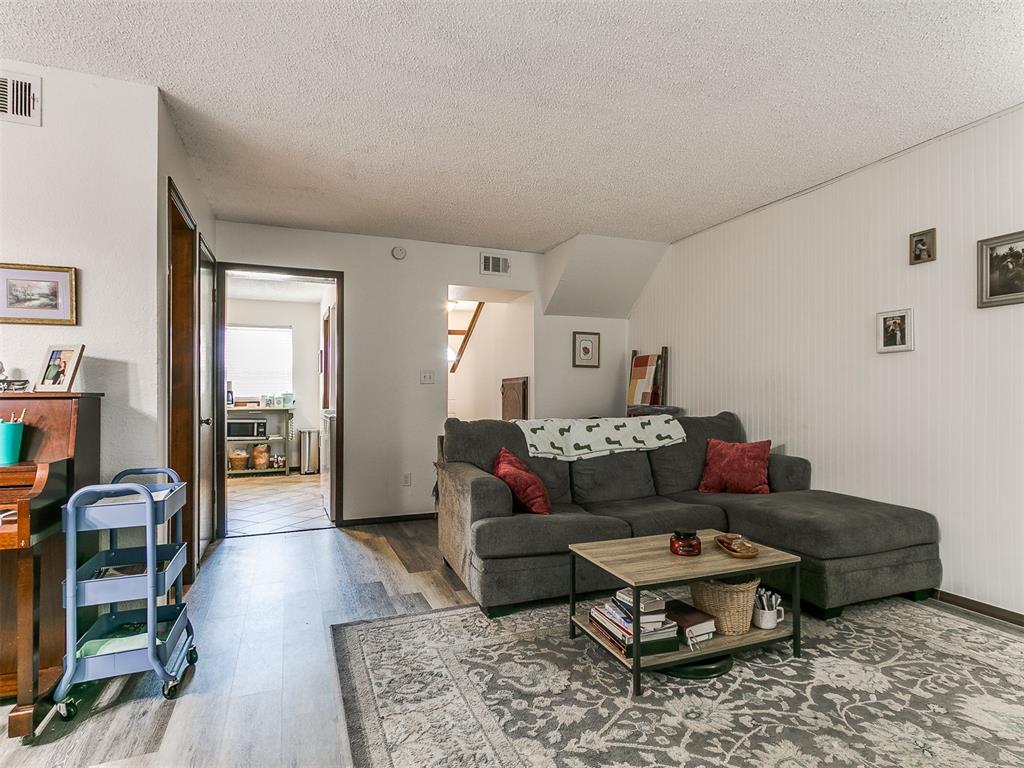 3901 N Kickapoo Avenue Unit: 33