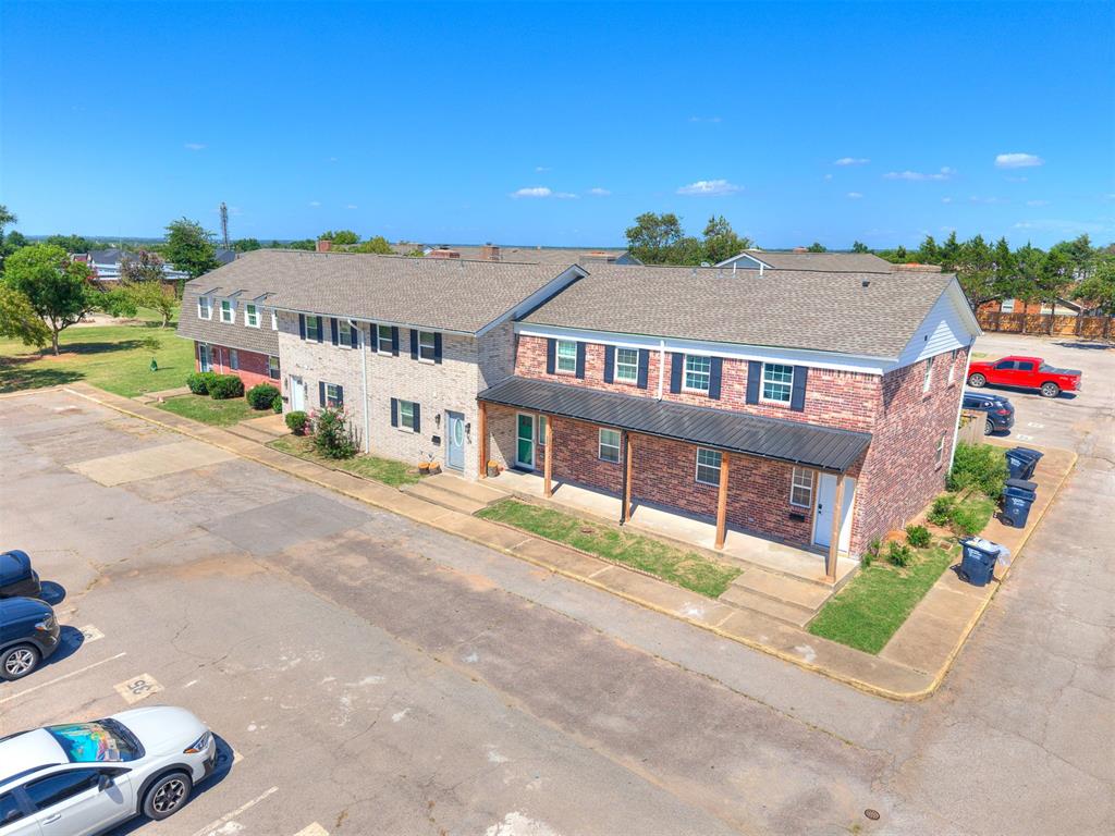 3901 N Kickapoo Avenue Unit: 33