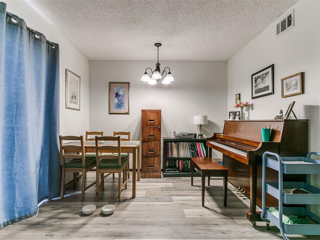 3901 N Kickapoo Avenue Unit: 33