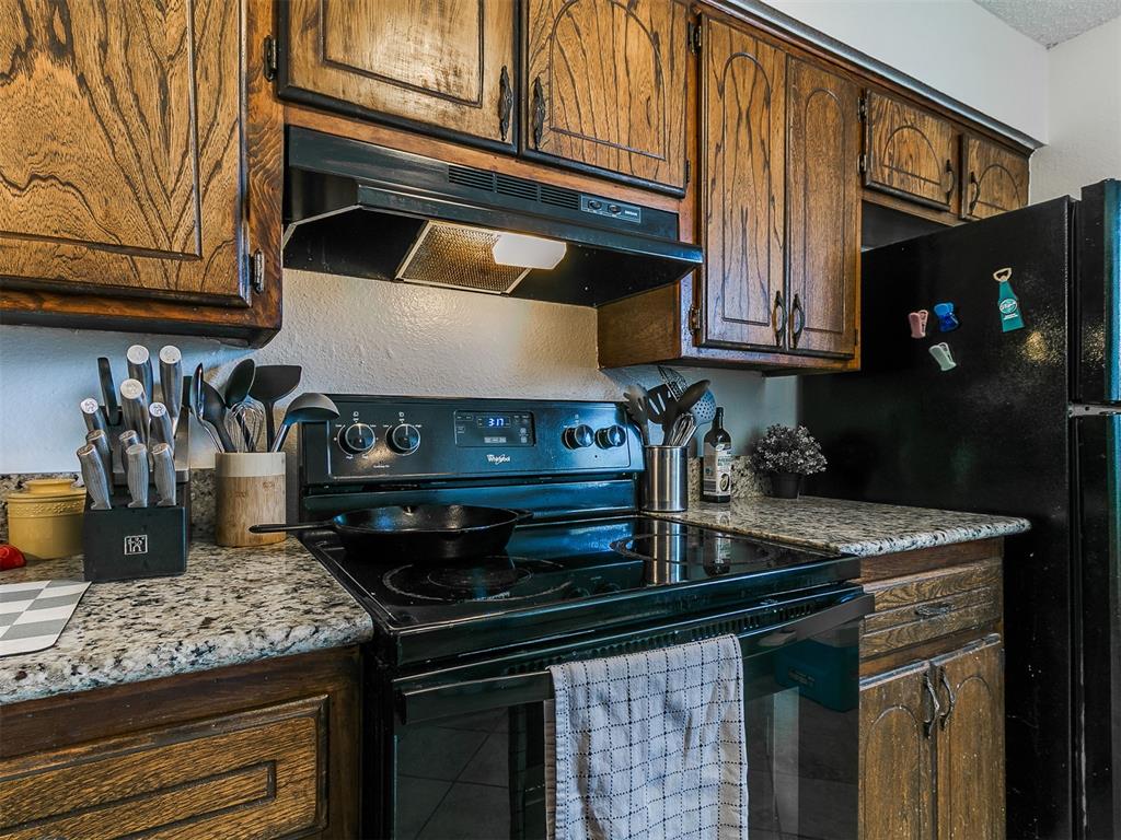 3901 N Kickapoo Avenue Unit: 33