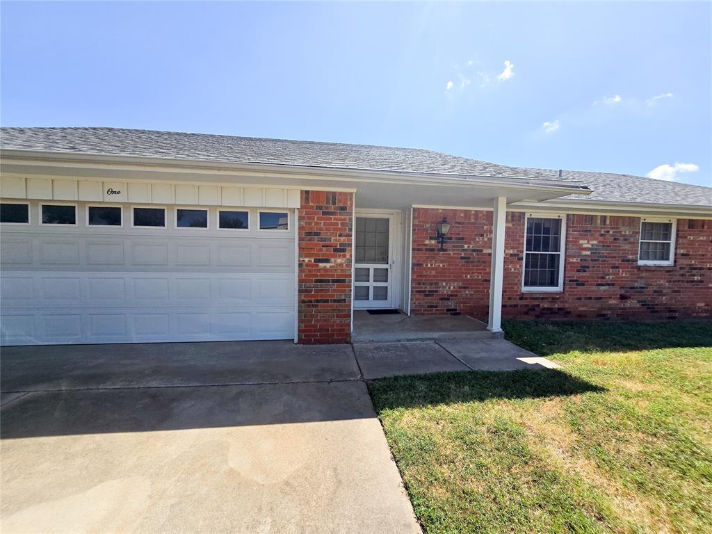 1 N Rice Avenue