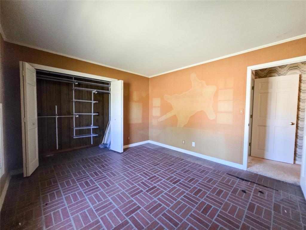 1 N Rice Avenue