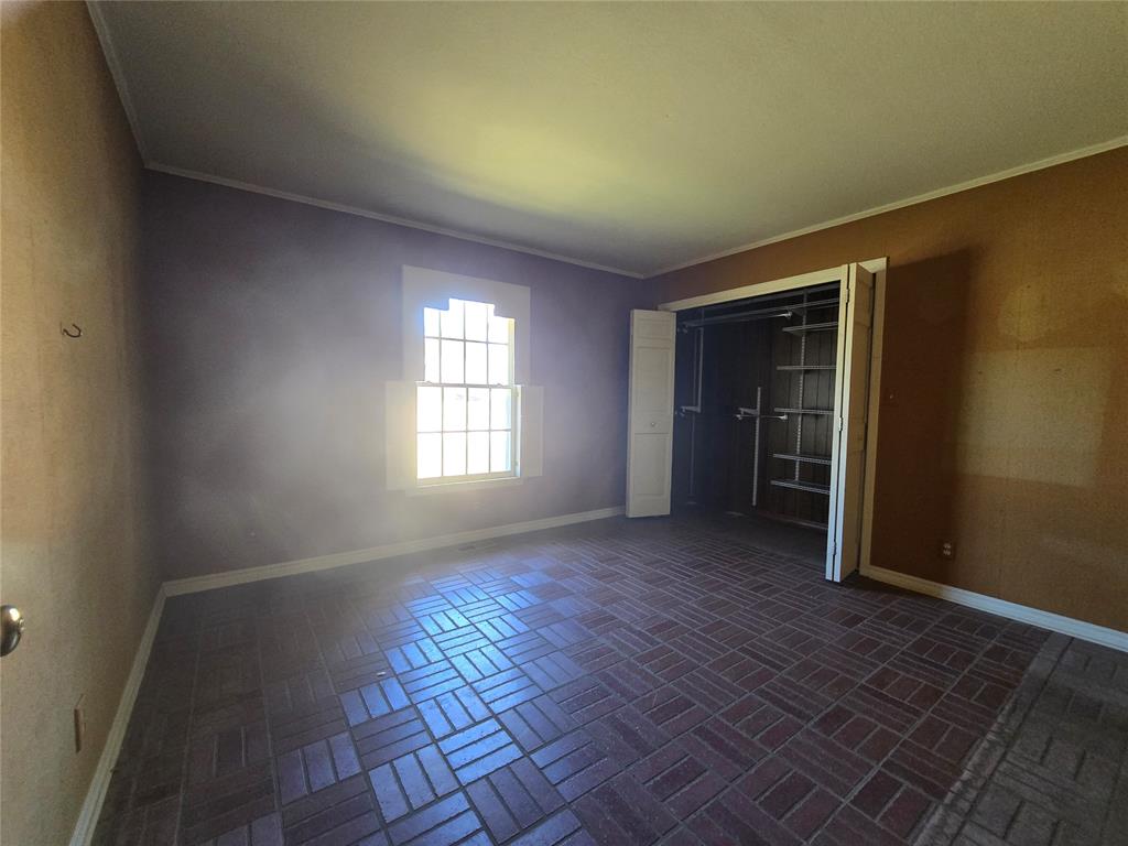 1 N Rice Avenue