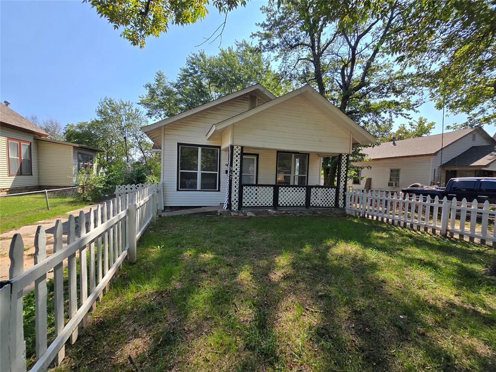 907 N Mckinley Avenue