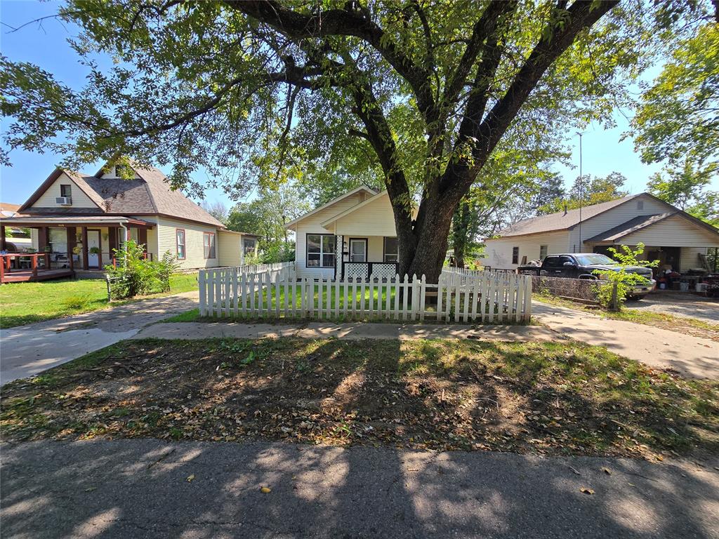 907 N Mckinley Avenue