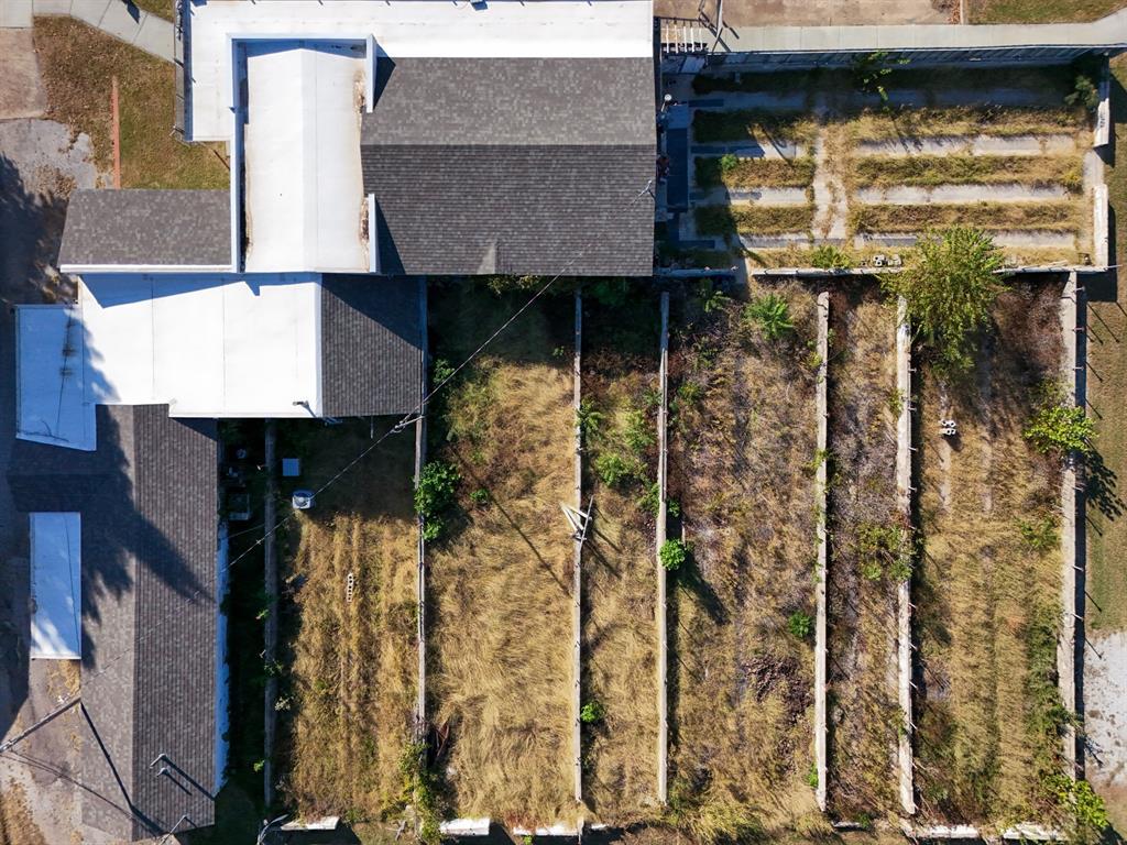 1525 N Broadway Avenue