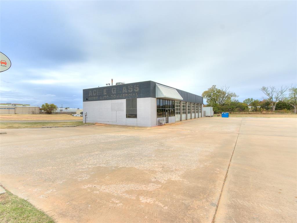 1602 N Harrison Avenue