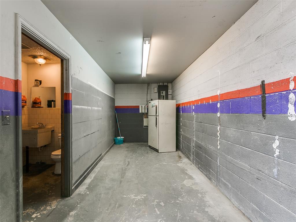 1602 N Harrison Avenue