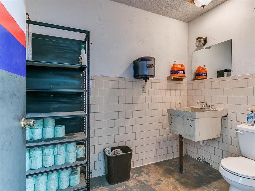 1602 N Harrison Avenue