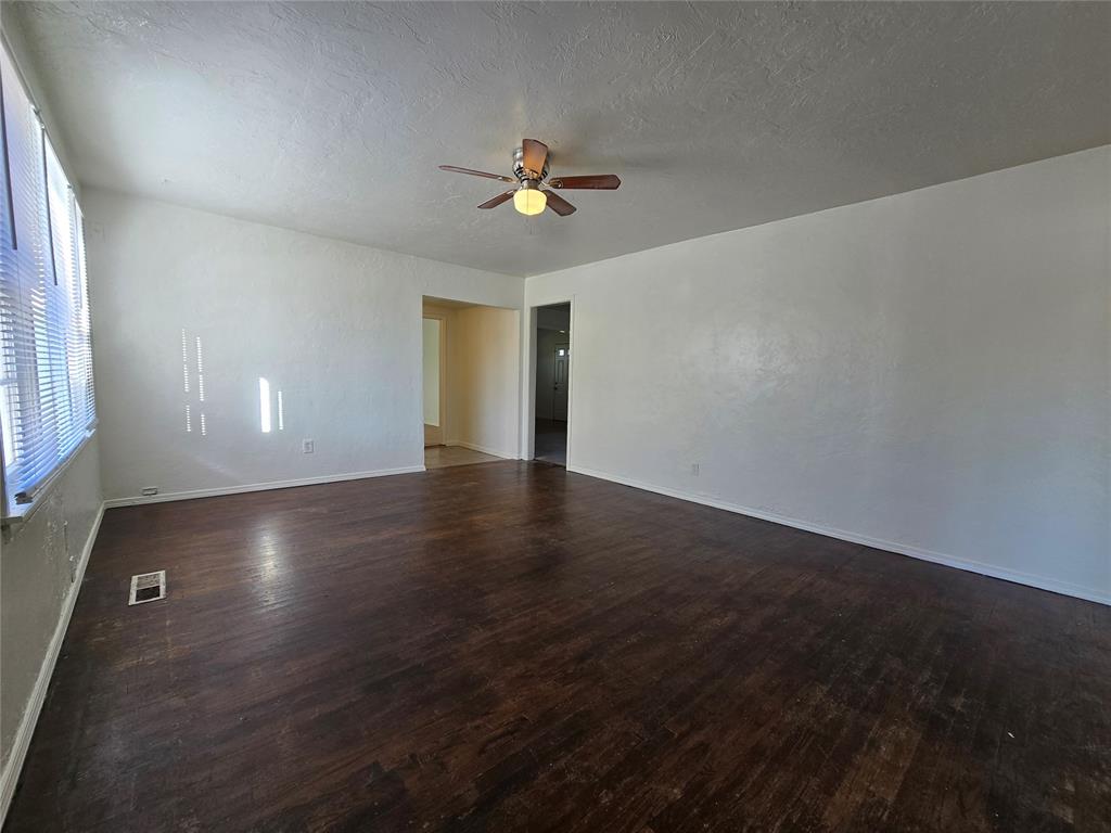 1011 N Rangeline Street